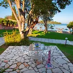 מלון Dreams Corfu & גאוביה