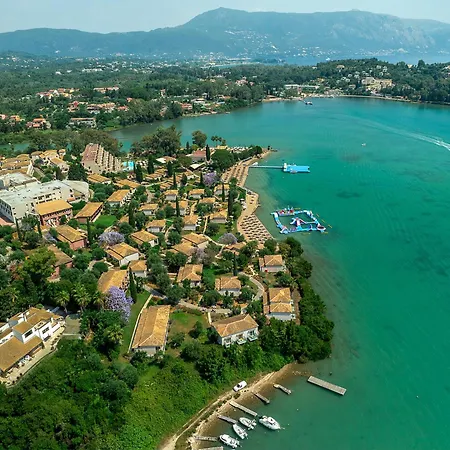 Dreams Corfu & מלון גאוביה